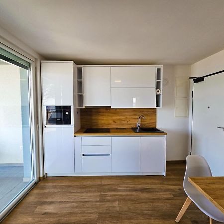 נין Apartmani Adria מראה חיצוני תמונה