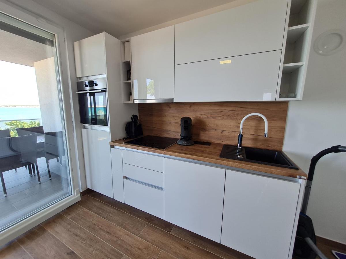 נין Apartmani Adria מראה חיצוני תמונה