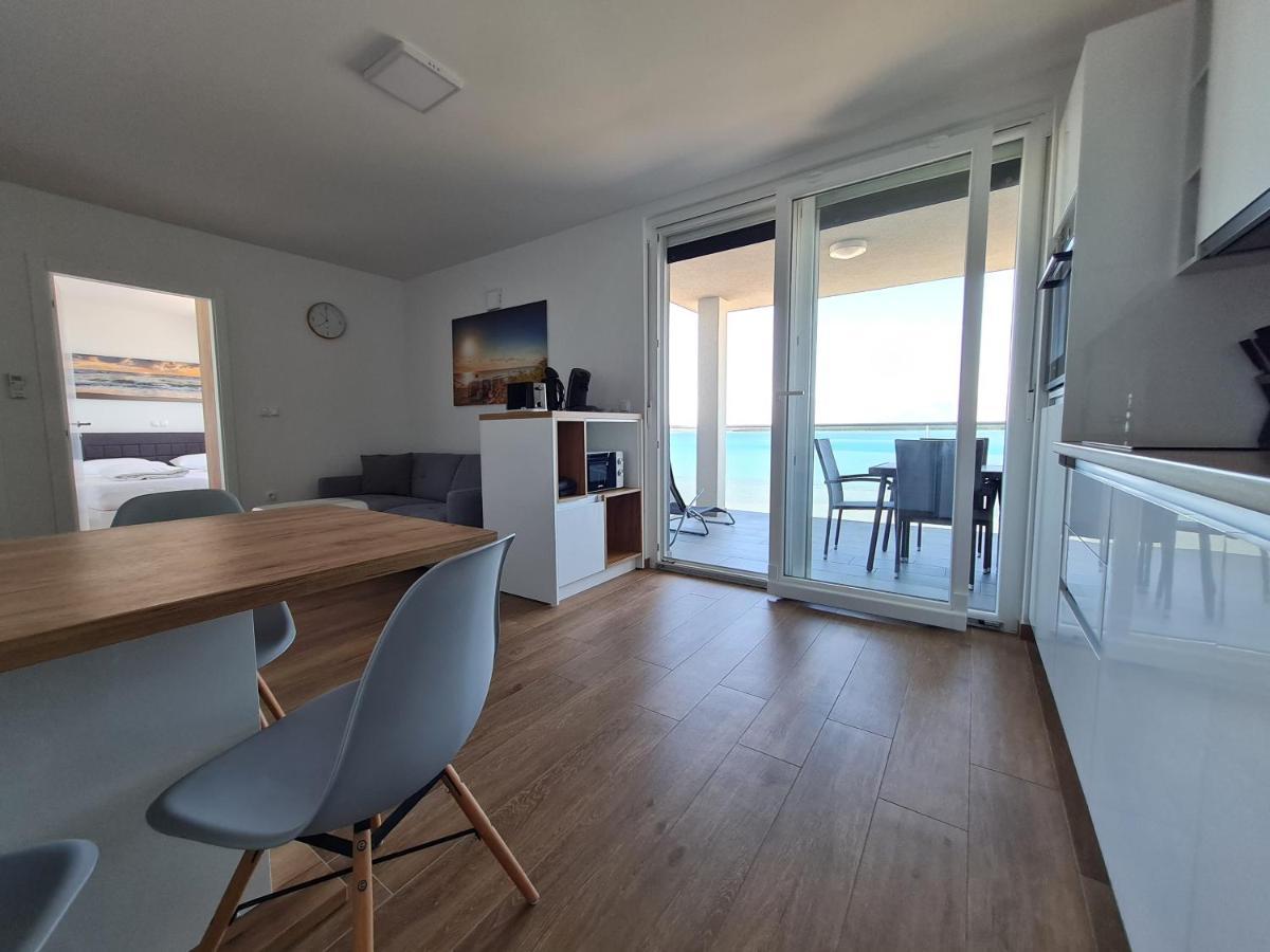 נין Apartmani Adria מראה חיצוני תמונה